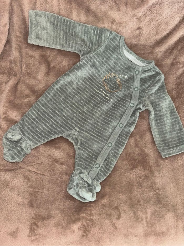 Lot de pyjamas