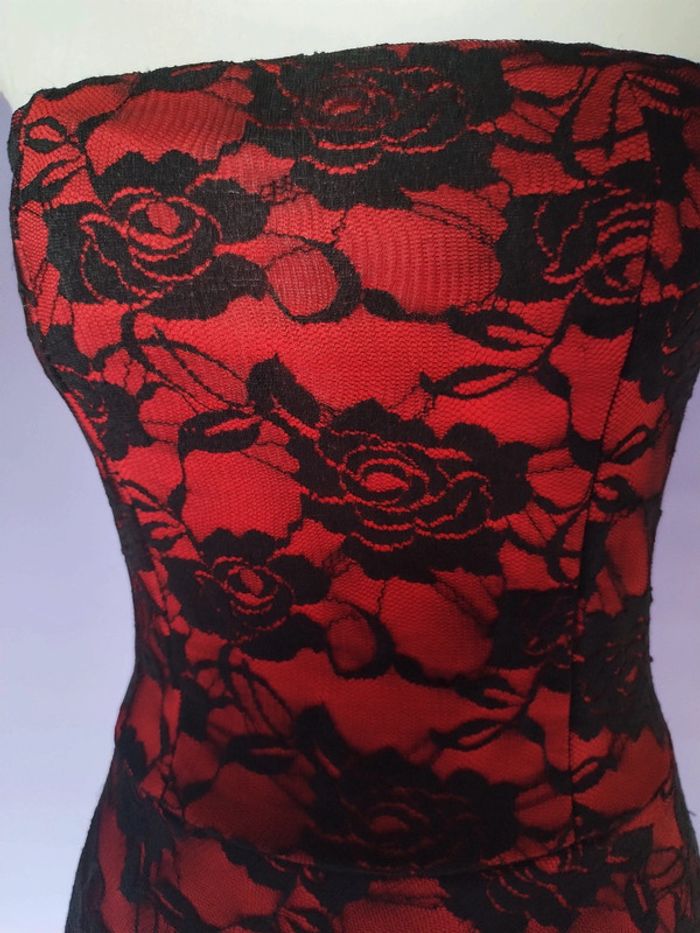 Robe rouge et noir bustier femme - photo numéro 2