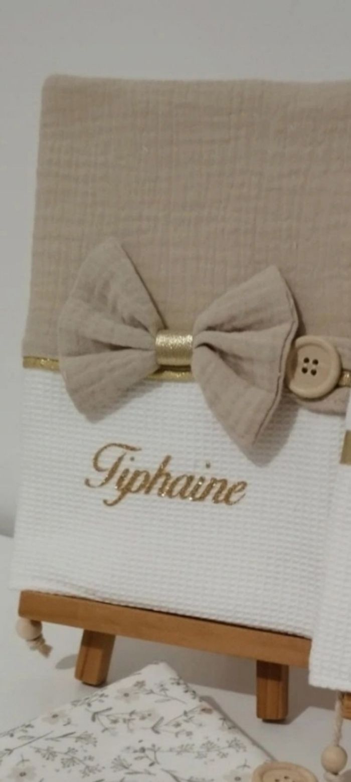 Un protège carnet de santé 22€ - photo numéro 3