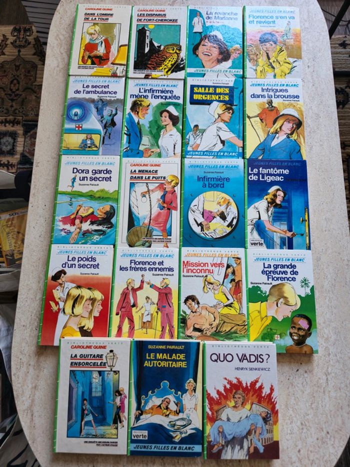 Lot 19 Livres La bibliothèque Verte Caroline Quine et Suzanne Pairault