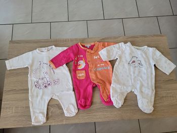 Lot de 3 pyjamas fille en 1 mois
