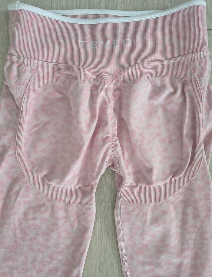 Legging Teveo Contrastline Sculpt Scrunch Léo Rose - photo numéro 4