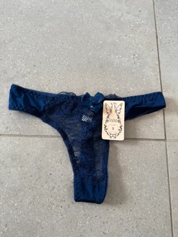 String bleu lingerie Inoo, taille S, neuve