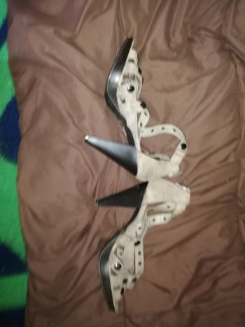 Chaussures nu pieds avec talon