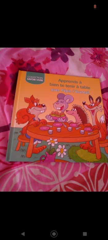 Livre Apprends à bien te tenir à table avec Pépin l'écureuil