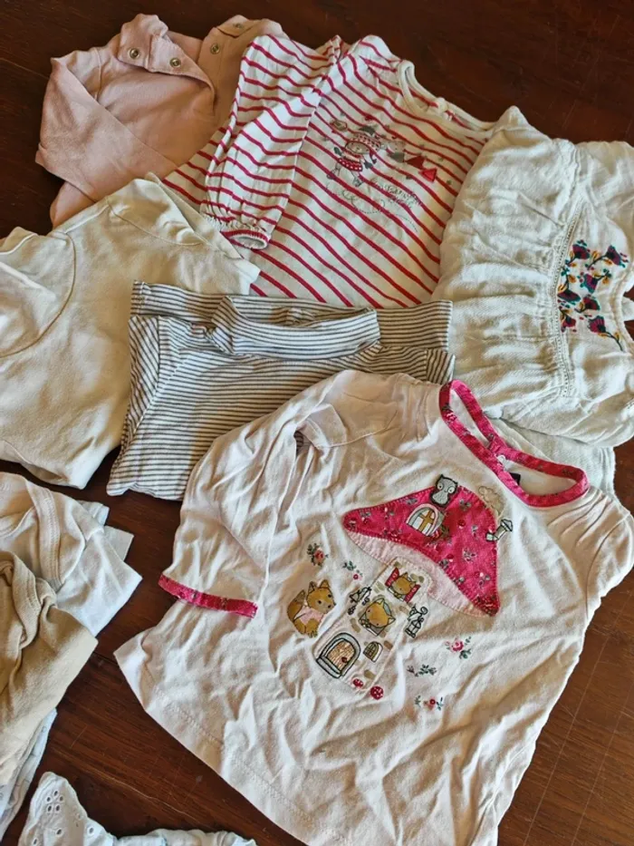 Lot n°14: lot vêtement bébé 18mois - photo numéro 3