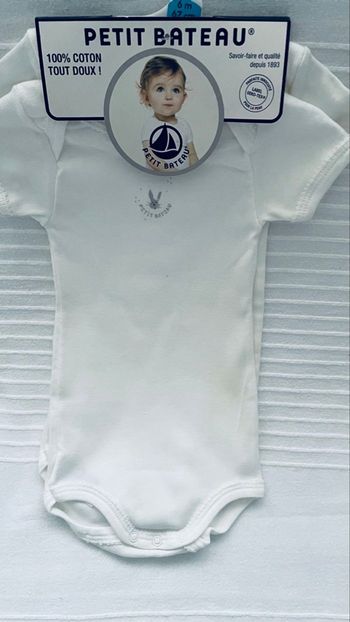 Bodies blanc petit Bateau 6 mois