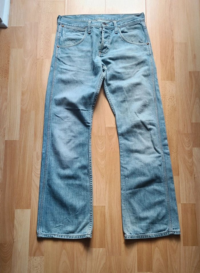 Jeans Wrangler W30 L32 - photo numéro 2