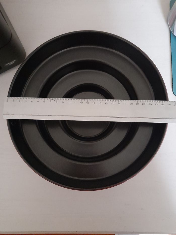Moule à gâteaux 3 étages neuf 26 ,20, 15 cm - photo numéro 3