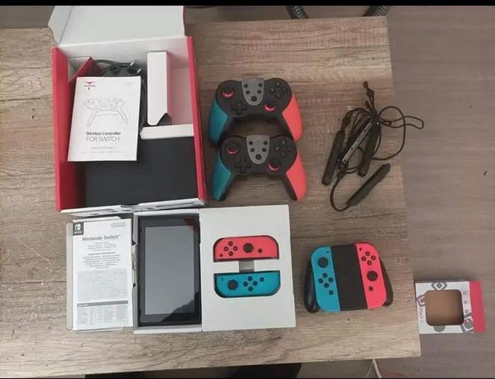 Nintendo Switch - photo numéro 4