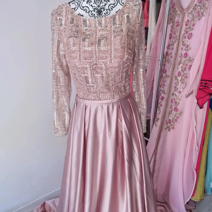 Robe de soirée - photo numéro 2