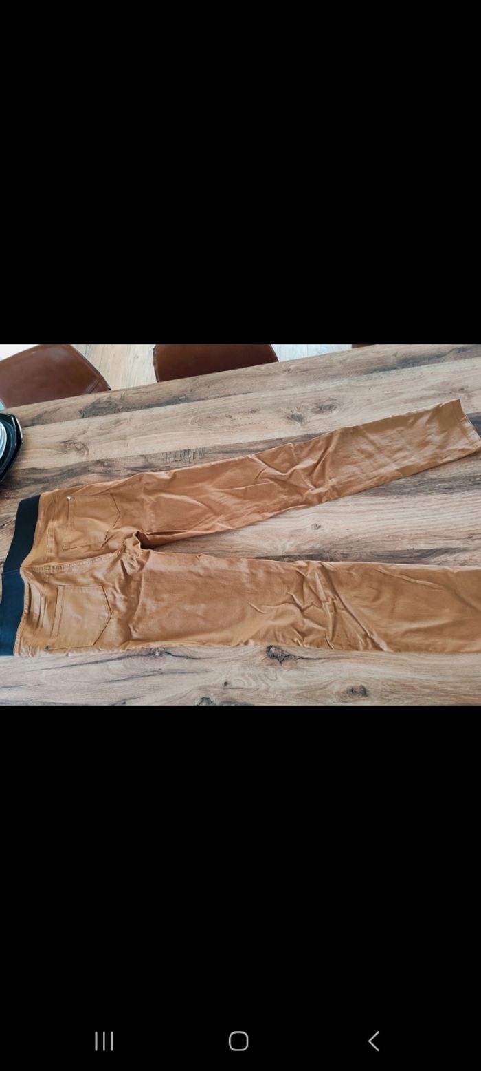 Joli pantalon similicuir - photo numéro 3
