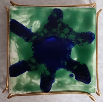 Ancien dessous de plat faïence et métal La Ferté Gaucher de motif d'une tortue