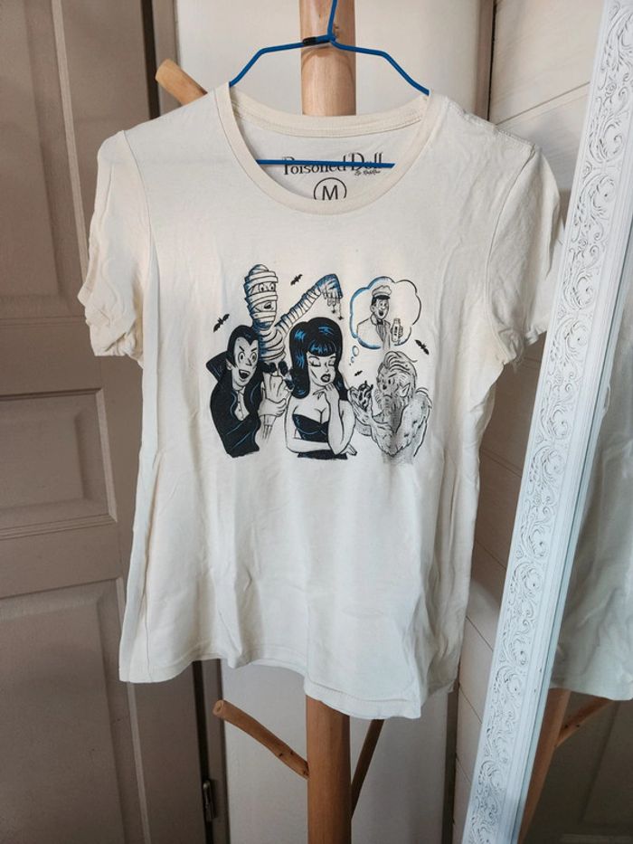 Tshirt poisoned doll