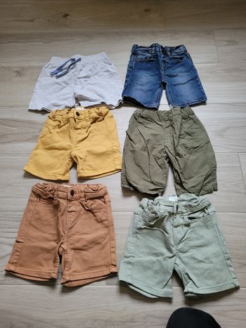 Lot 20 shorts et 1 pantacourt garcon 3 ans
