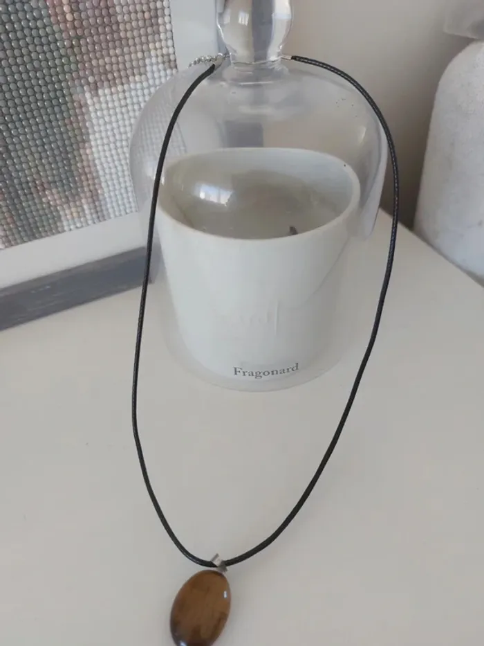 Collier pendentif l'œil de tigre