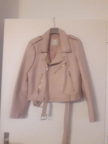 Veste en simili rose clair taille L