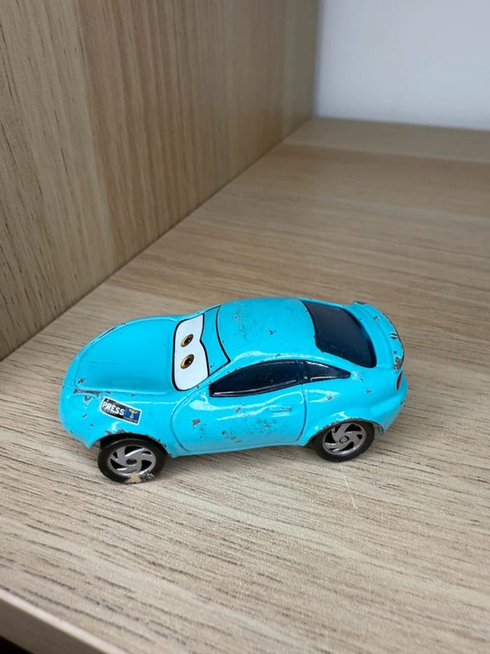Voiture cars kori turbowitz Disney pixar - photo numéro 2