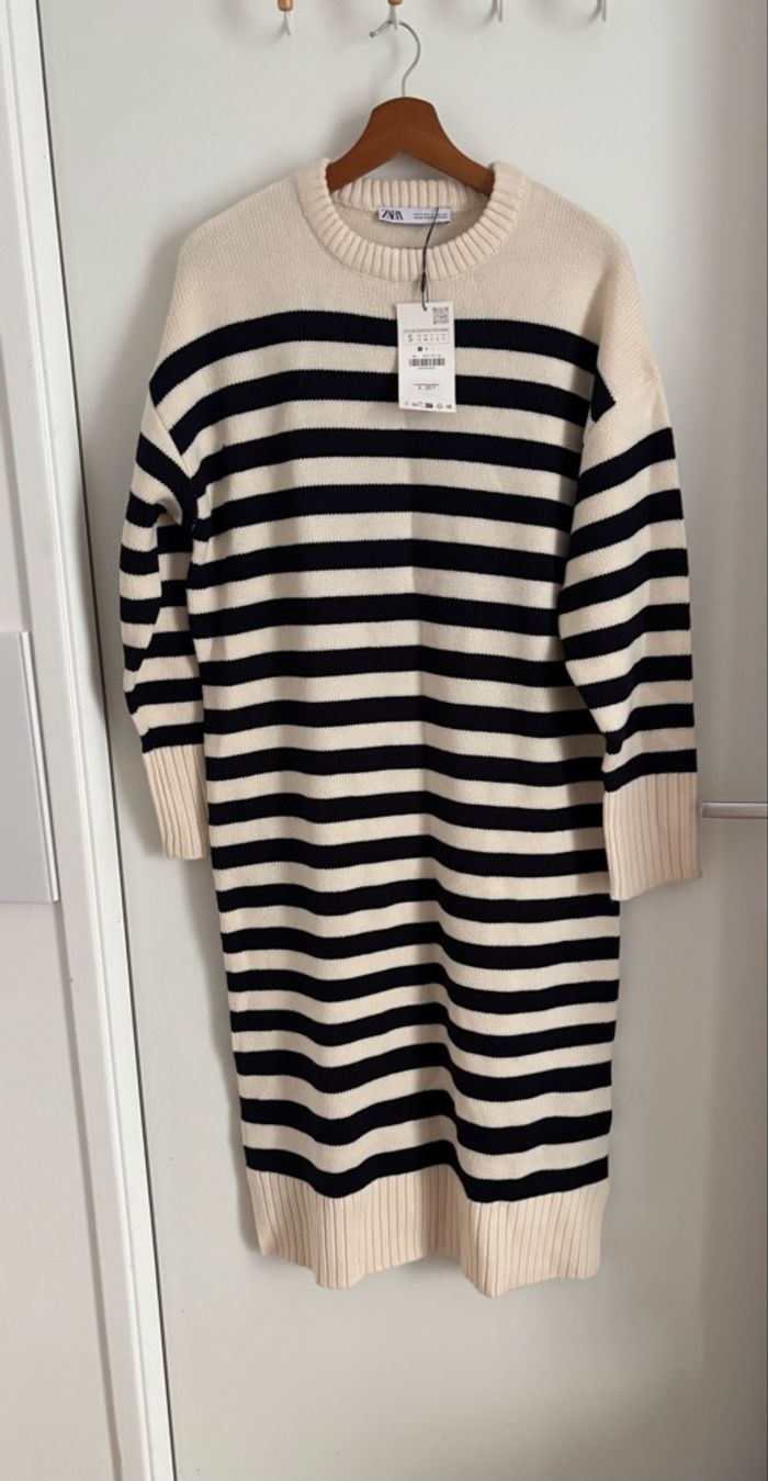 Robe épaisse longue Zara crème/noire S(oversize)