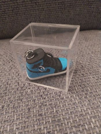 Porte clé Jordan bleu