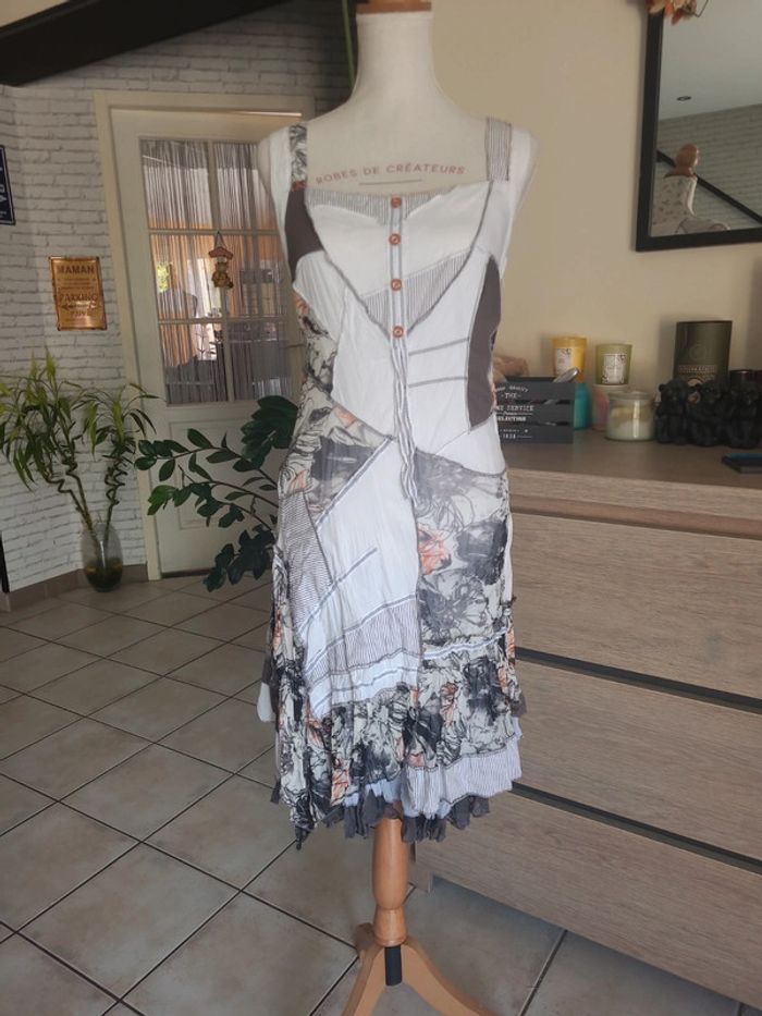 Belle robe - photo numéro 2