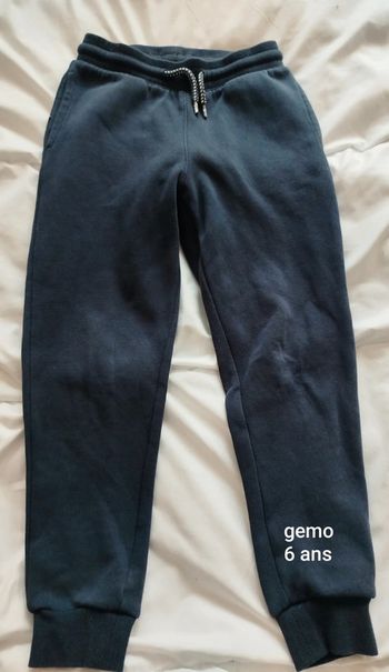 Pantalon jogging Gémo 6 ans