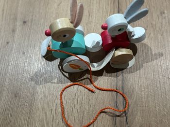 Jouet à tirer en bois – Lapins articulés – Excellent état