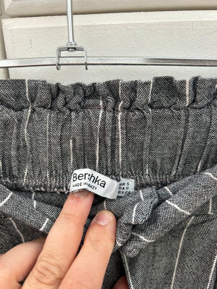 Pantalon en coton et en lin gris à rayures blanches - bershka M - photo numéro 3