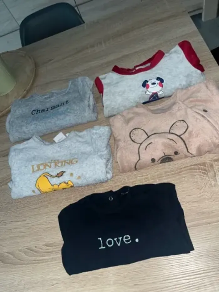 Lot 5 pyjamas 6 mois