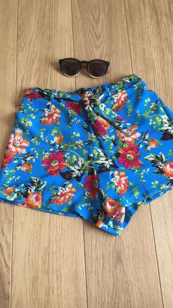 Short fluide bleu taille XS neuf 🌟