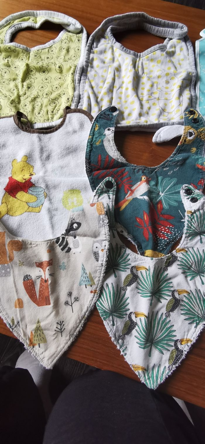 Lot 12 bavoirs 0 18 mois - photo numéro 3