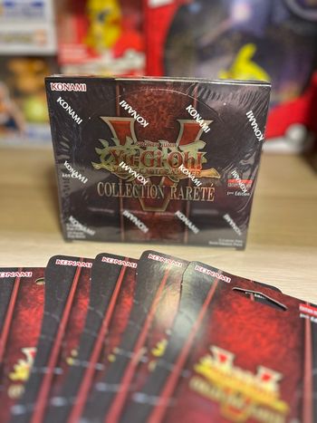 Yugioh display + 5 boosters collection Rarity 5 fr 