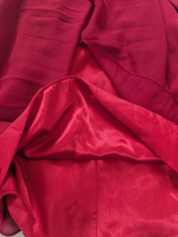 Jolie robe de cérémonie rouge - photo numéro 4