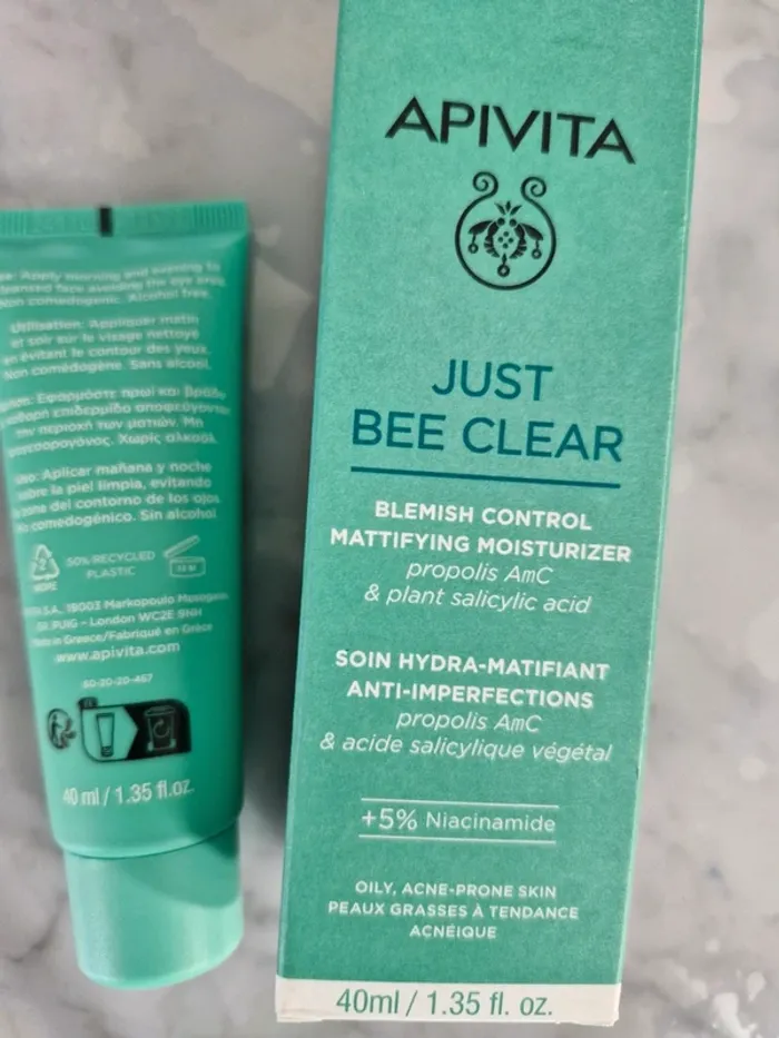 Apivita soin hydra matifiant anti imperfections - photo numéro 3
