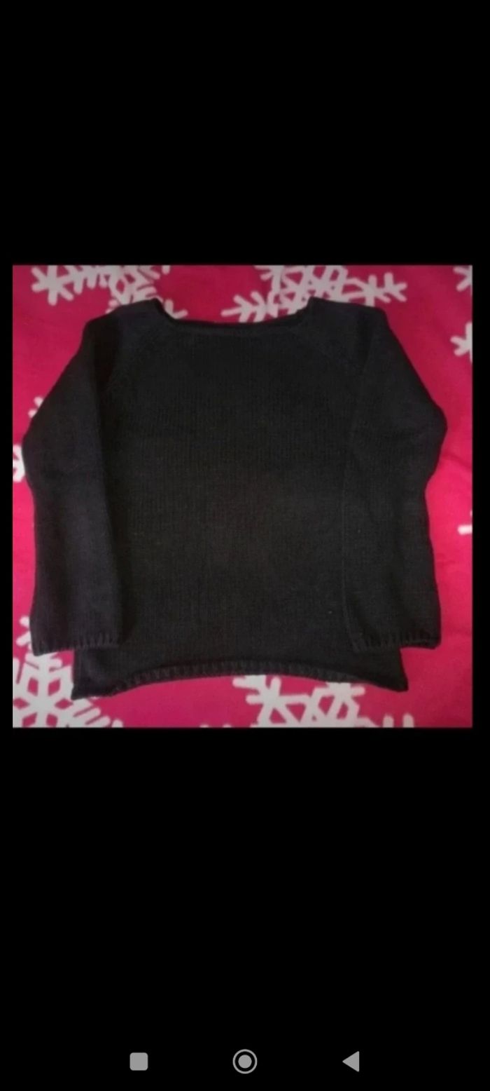 Pull épais noir manches longues 34/36 neuf 3€