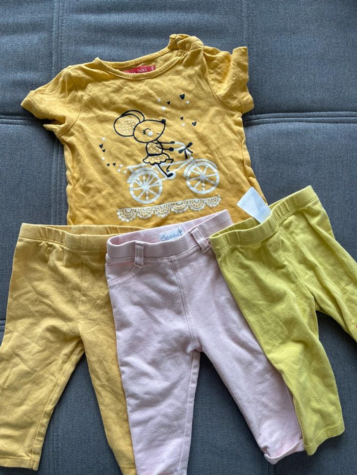 3 leggings 1 t-shirt , 6 mois