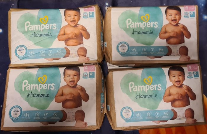 Couches Pampers Harmonie taille 4