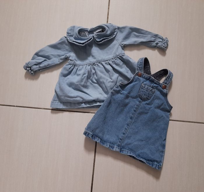 Robes 1 mois
Très bon état
4€ pièce
