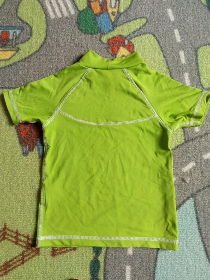 Ensemble Short de bain / maillot de bain - tee shirt de bain 3-4 ans dechatlon - photo numéro 7