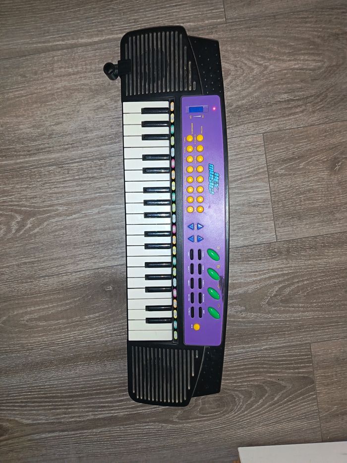 Piano musicale - photo numéro 2