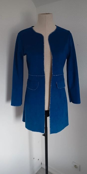 Très joli veste mi longue femme T U 