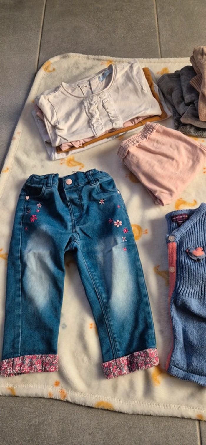 Lot vêtements fille 12 mois - photo numéro 5