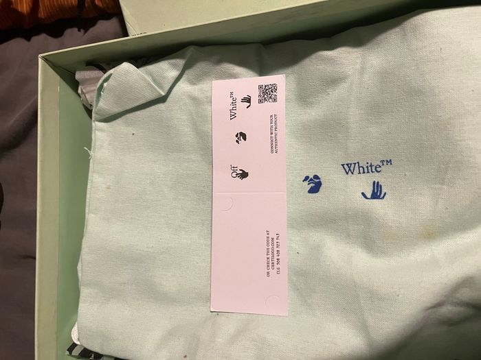 Baskets off White édition limitée rare - photo numéro 6