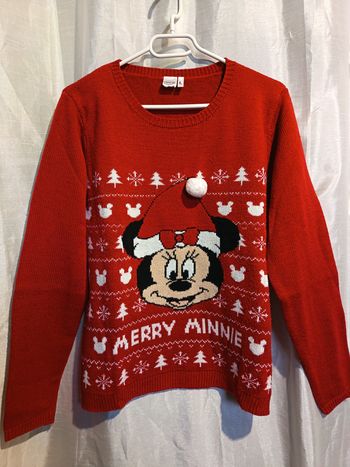 pull Noel de Disney 40 réf 82 D19