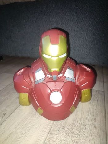 Tirelire iron man 