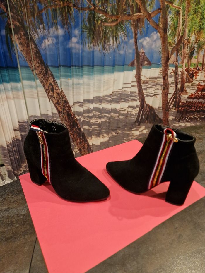 Bottine noire glamour