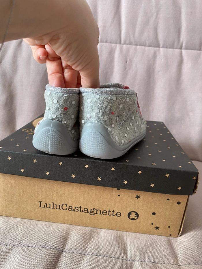Chaussons taille 20 - photo numéro 5