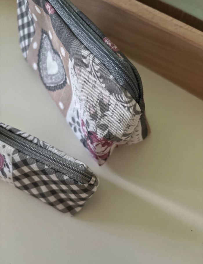 Ensemble trousses / pochettes thème Romance - photo numéro 4