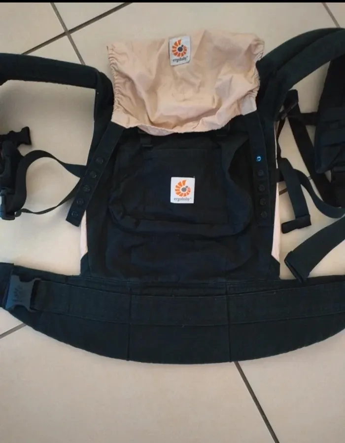 Porte bébé ergonomique physiologique Ergobaby