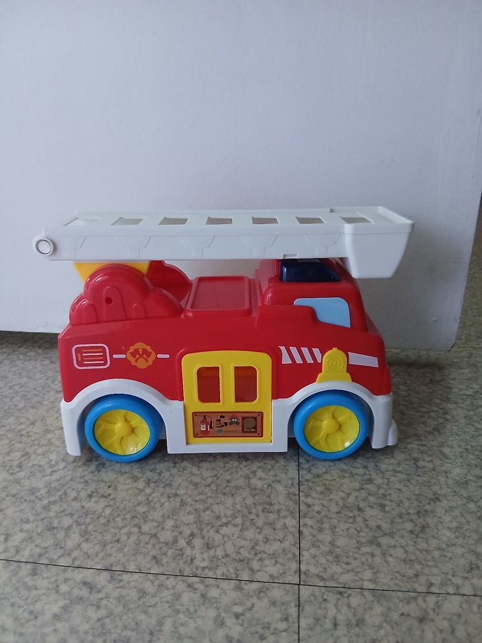 Camion de pompier - photo numéro 2